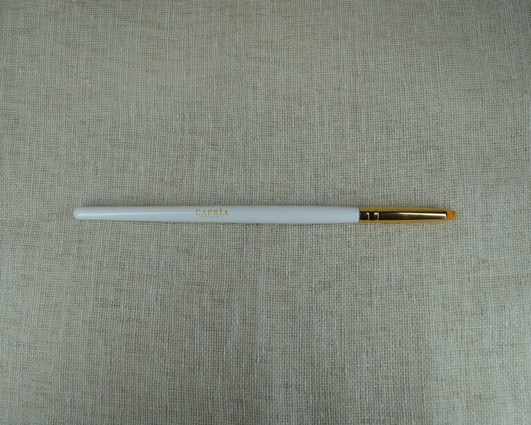 Le Secret d’un Lashlift Parfait : Découvrez le LIFTING BRUSH by Caprìa